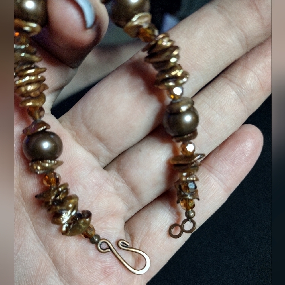 Fresh Water Pearl And Shell Bracelet - Picture 6 of 9